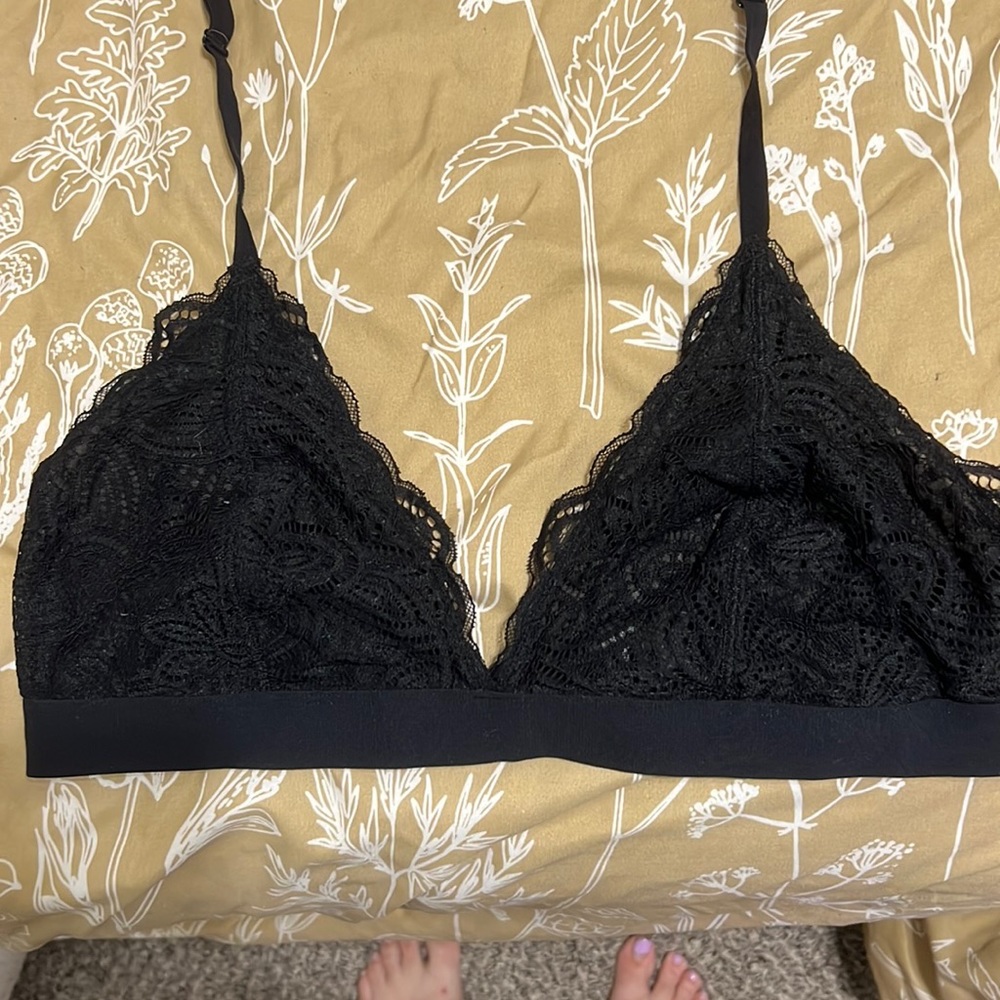 Black lace bralette